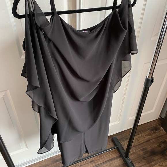 Cocktail dress. - Picture 2 of 2